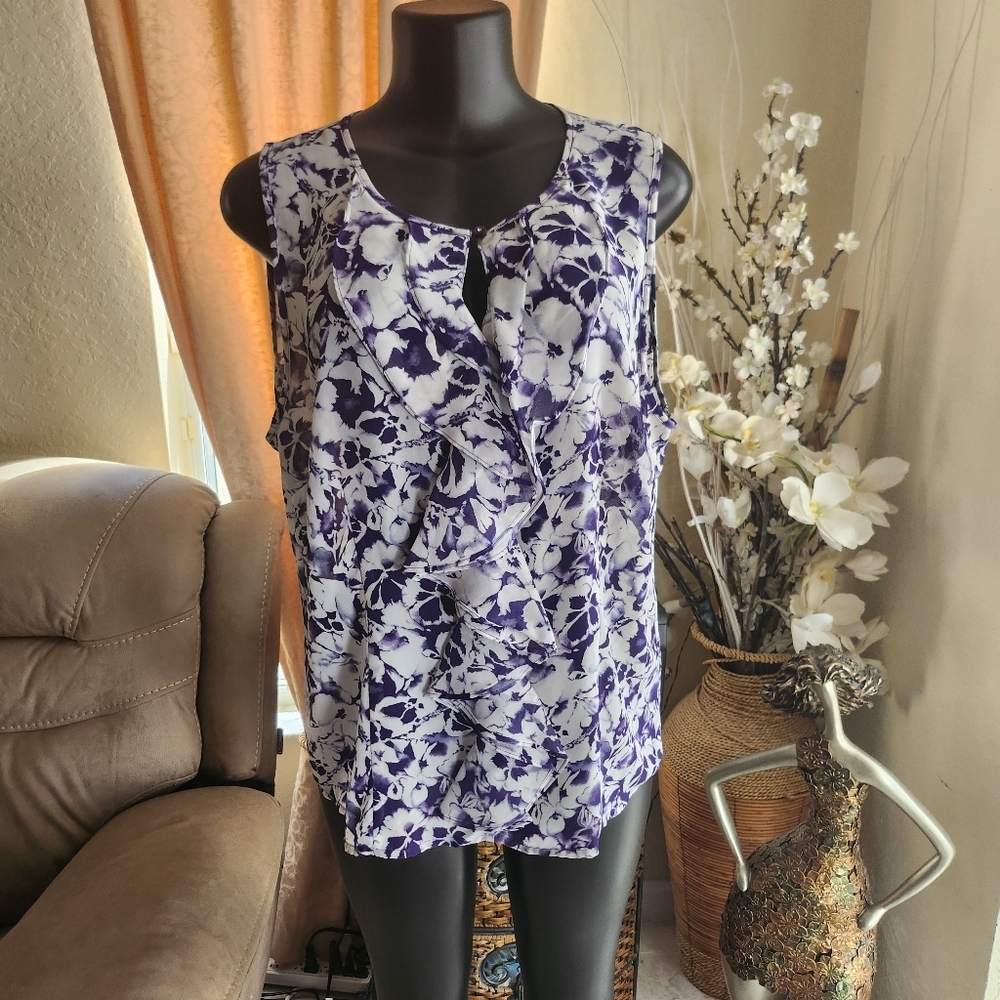 Violet & Claire top size XL